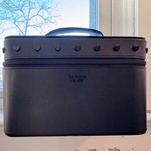 Victoria's Secret Black Hearts Toiletry Train Case *2017*